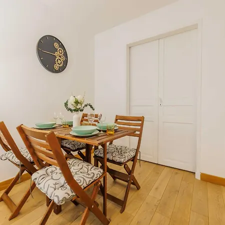 Apartment Charming Near Champ De Mars - Mobility Lease Paris